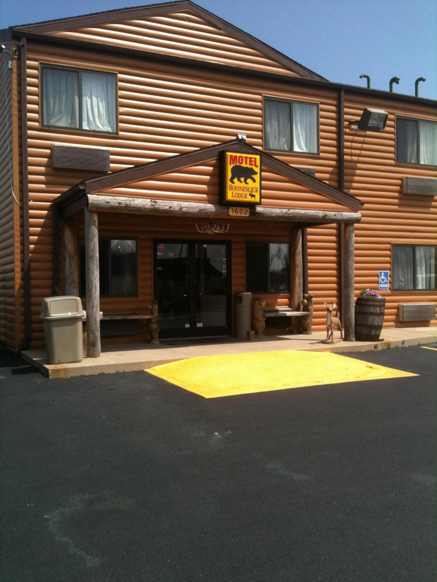Booneslick Lodge - Neosho Екстер'єр фото